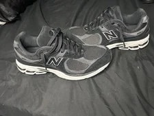 New Balance 2002R / Lace-Up Low Top Athletic 4