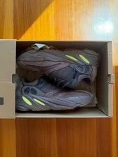 Yeezy — Yeezy Boost 700 “ ” – US — Sneaker — resale