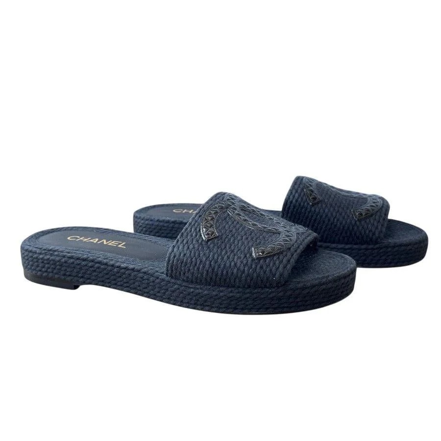 Chanel CC Slides 2