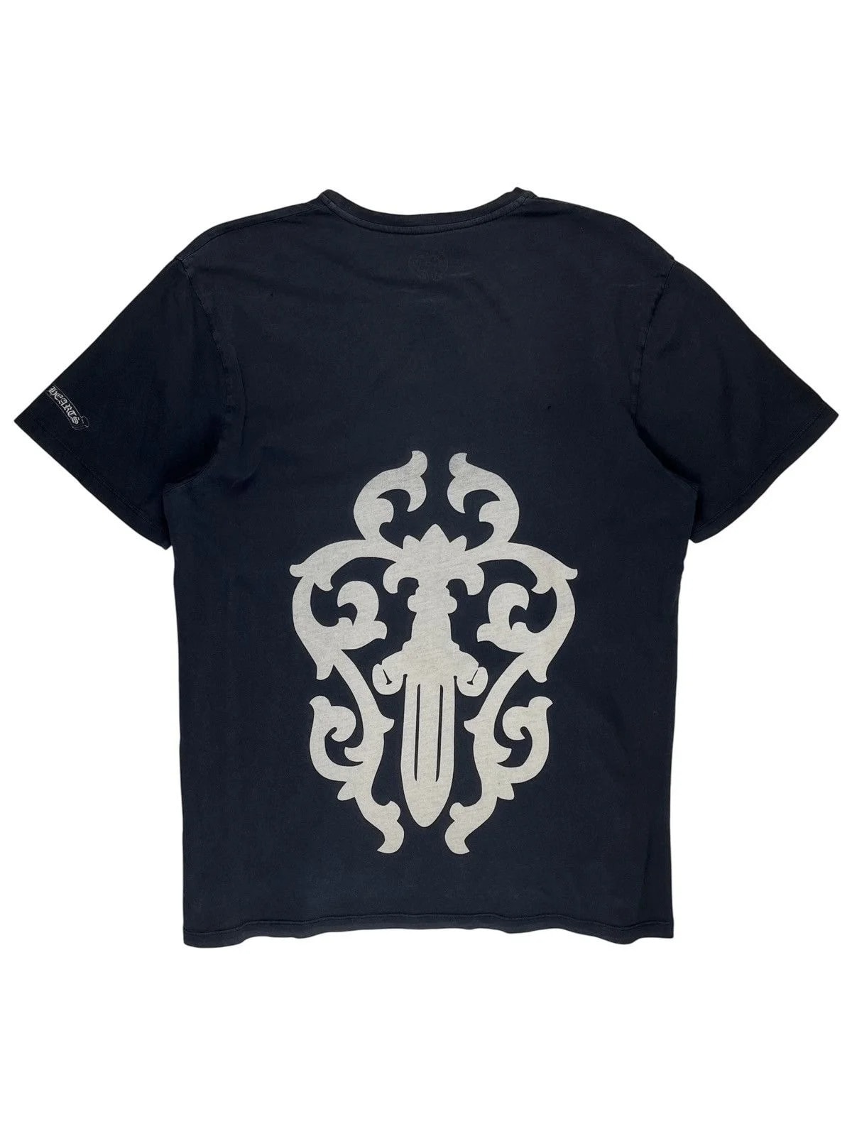 Hearts Dagger T Bar Logo Distressed Tshirt — streetwear — resale