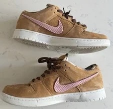 Note Manchester X Nike SB Dunk Low in & Sz13 Removable Swish 2