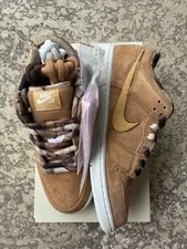 Nike SB Dunk Low Pro QS ‘Note Manchester’. ’s Size 8.5/ 10. 2