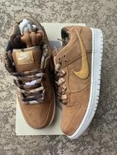 Nike SB Dunk Low Pro QS ‘Note Manchester’. ’s Size 8.5/ 10. 3