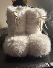 8.0US Balenciaga Alaska Fur Boots Limited Edition Vhtf Collection P 4