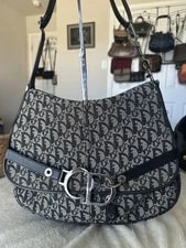 Dior — Christian Dior Monogram Flap Messenger (Large Crossbody ) — Handbag — resale