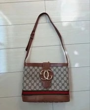 Gucci — Gucci Sherry Line GG Marmont Logo 22x28cm — Handbag — resale