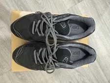 Asics Gel Kayano 14 / Carrier 10 3
