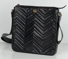 Gucci — Gucci GG Marmont Flat Messenger Crossbody in Chevron Metelasse S09 — Handbag — resale
