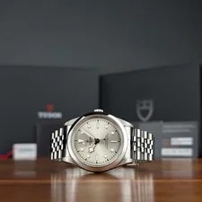 Tudor — 2024 Complete Set Silver Dial Tudor Black Bay 41 79680 — Watch — resale