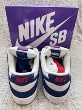 Nike SB Dunk Low Los Angeles Dodgers With Ball and Mini Bat Stand 4
