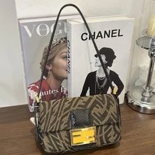 Fendi — Fendi Baguette 1997 With Buckle - Very Good #Q1VUPK — Handbag — resale