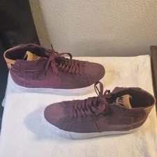 Nike SB Blazer Mid Top Lace-Up Sole 3