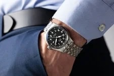 IWC Pilot's Mark XX 40mm Black Dial Bracelet 2