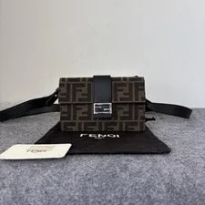 Fendi — Fendi Baguette Buckle Logo Pattern - Excellent #9RFIOD — Handbag — resale