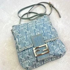 Fendi Mamma Baguette Pochette Monogram 2