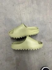 Yeezy Slide Resin Size 5 / 6.5 ’s 2