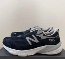New Balance — 8.5US New Balance 990 M990Nv6 — Sneaker — resale