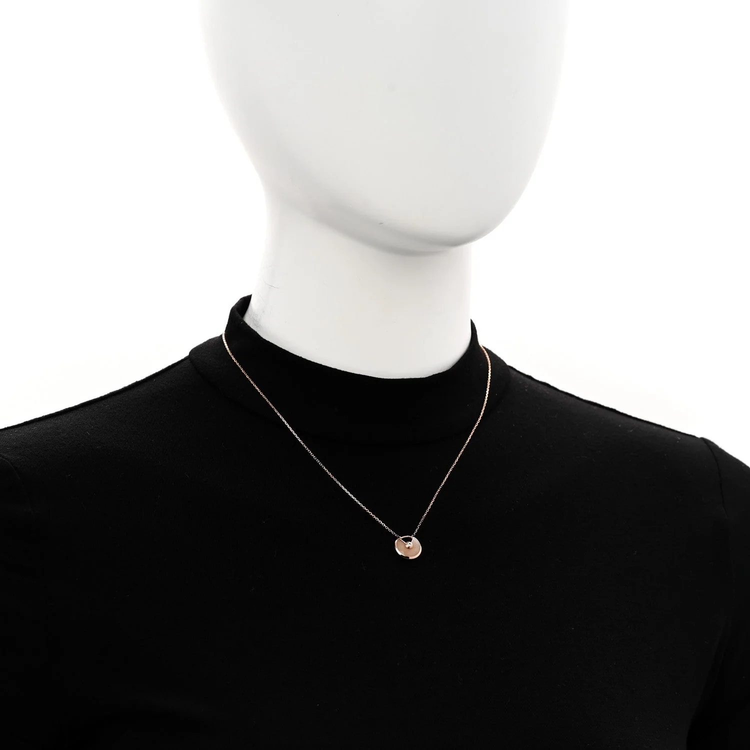 18K XS Amulette de Cartier 2
