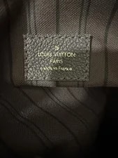 Louis Vuitton Large 4