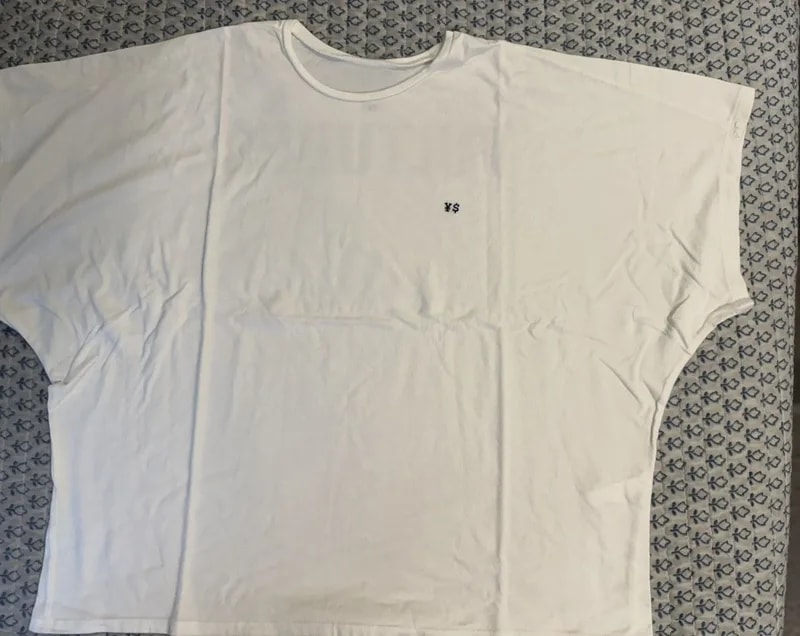 Yeezy — Yeezy X Vultures LE Goyang Korea T-Shirt Md — streetwear — resale