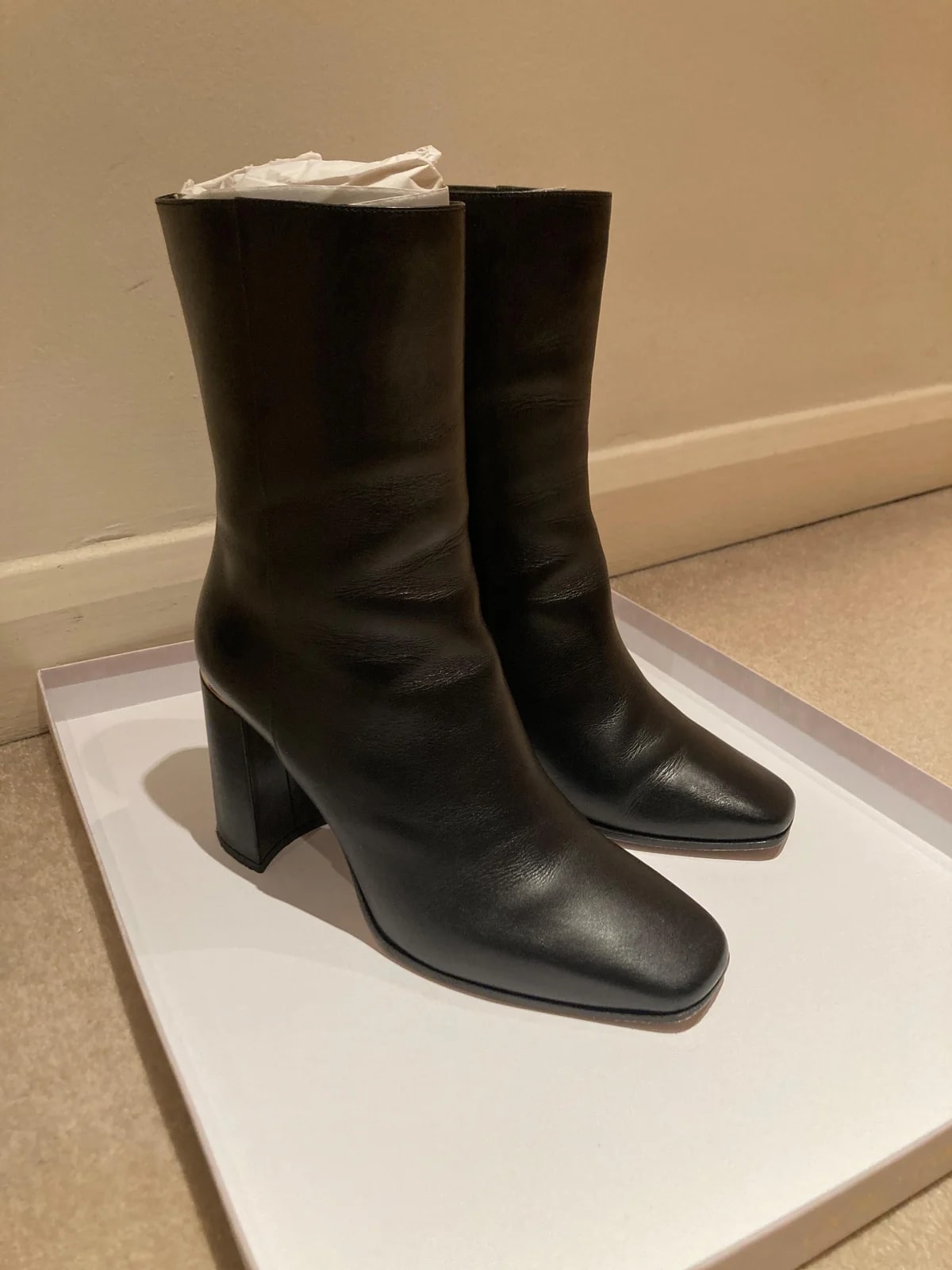 Jimmy Choo Loren 4