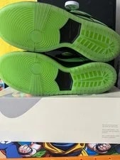 Size 9 - Nike SB Dunk Low X Powerpuff Buttercup 4