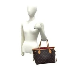 Excellent Condition Louis Vuitton Neverfull Logo Pattern Lea 2
