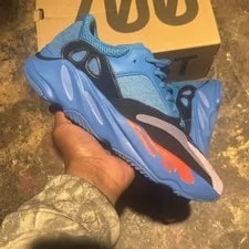 Adidas Yeezy Boost 700 Hi Res 2