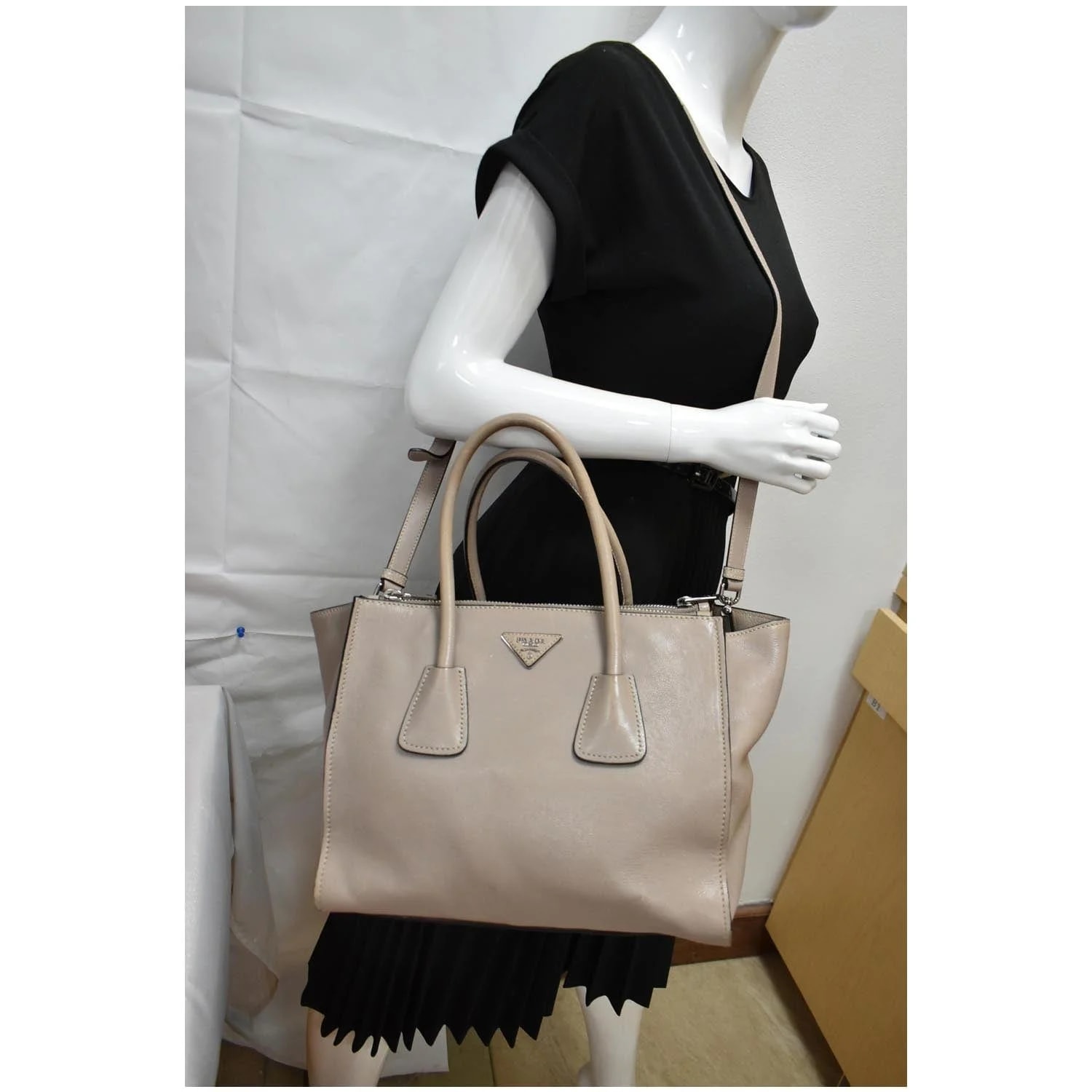 Prada City Twin Pocket 2