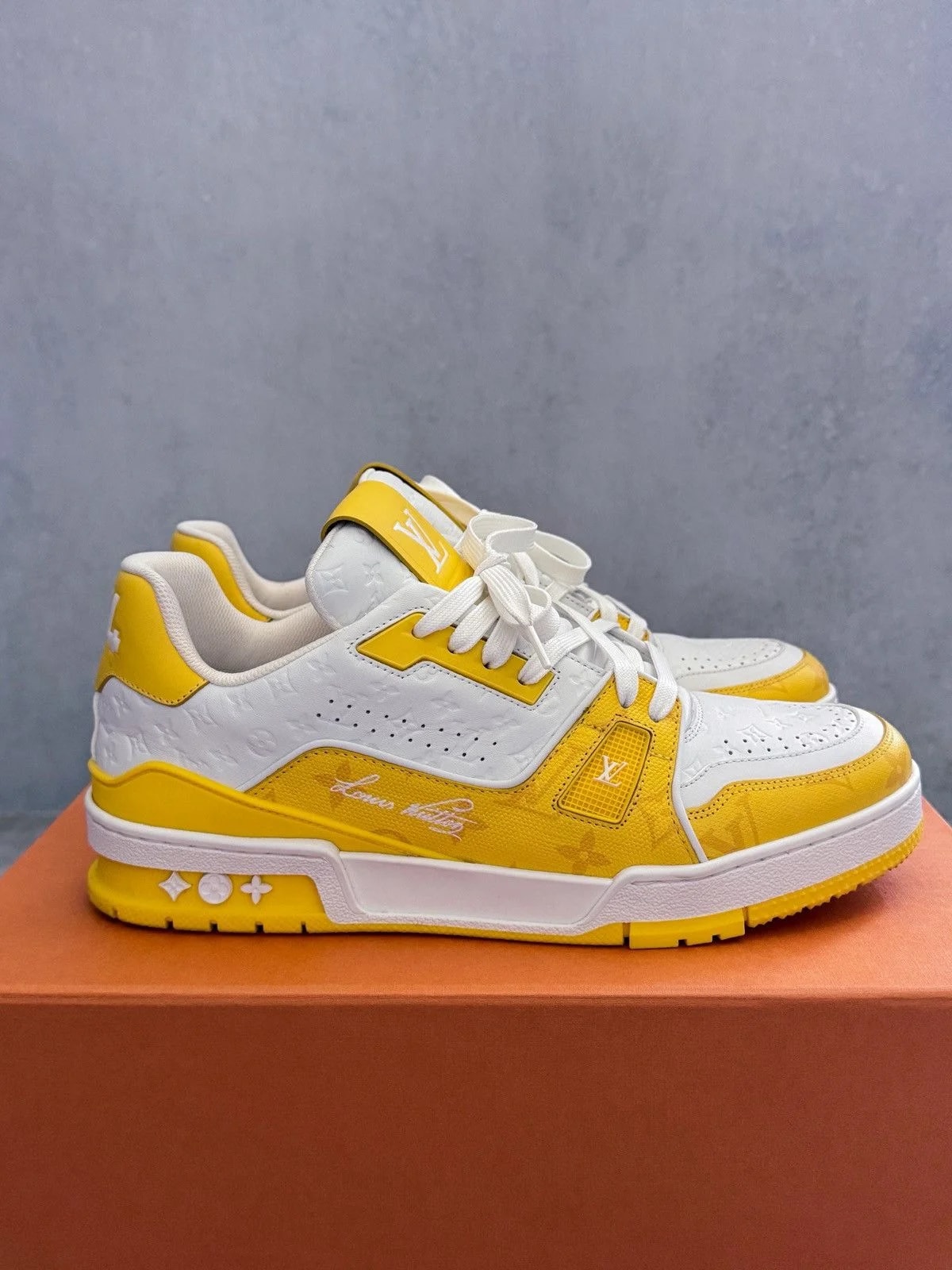 Louis Vuitton — Louis Vuitton LV7.5 — Sneaker — resale