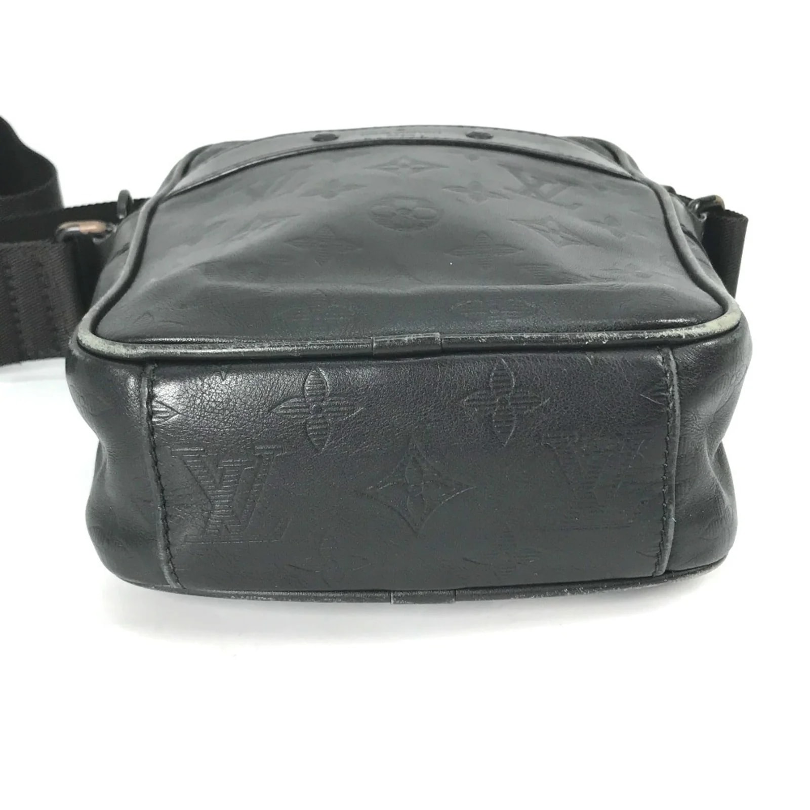 Louis Vuitton Galle Shadow Pochette 4