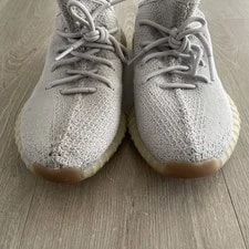 Yeezy 350 Boost . 4