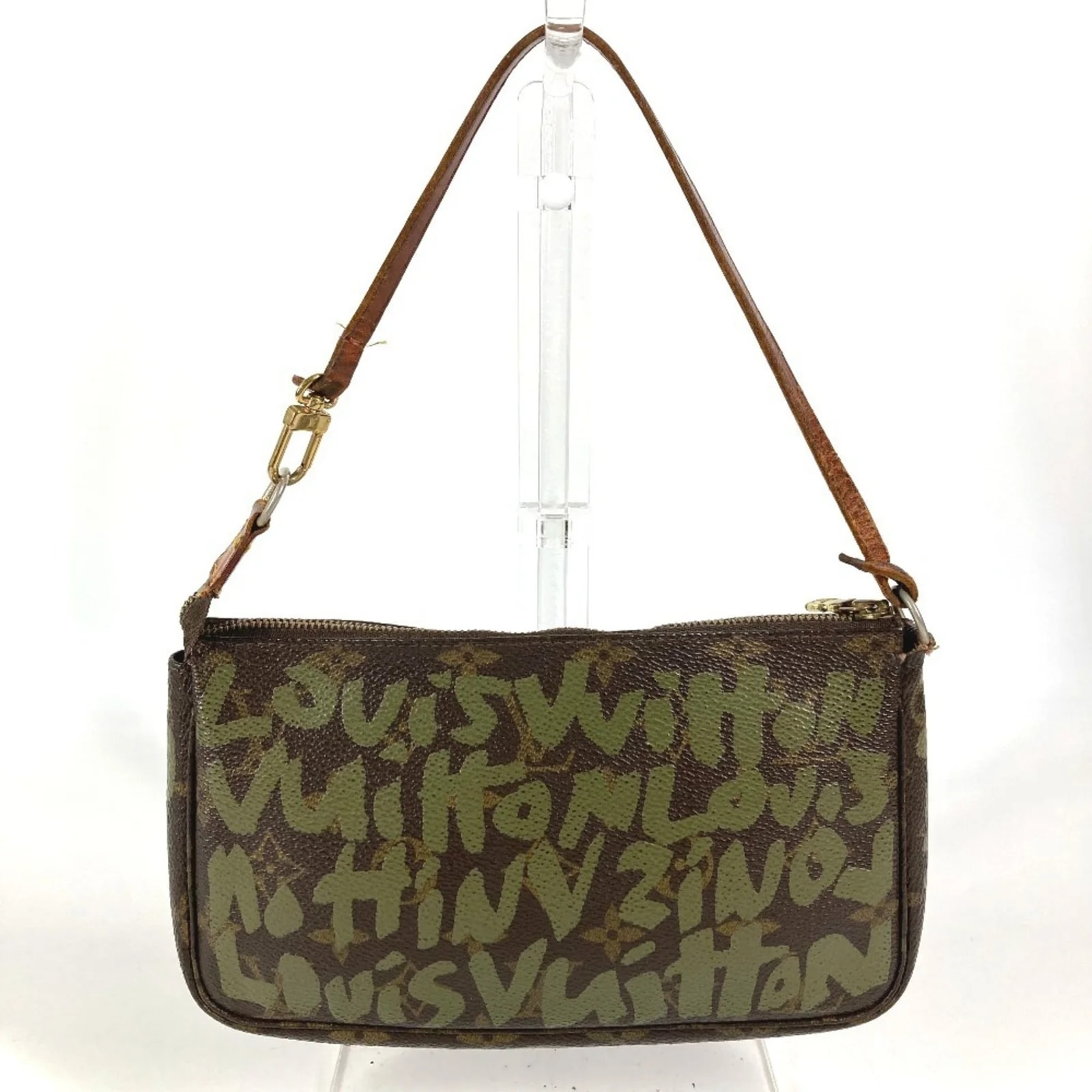 Louis Vuitton Graffiti Pochette 2