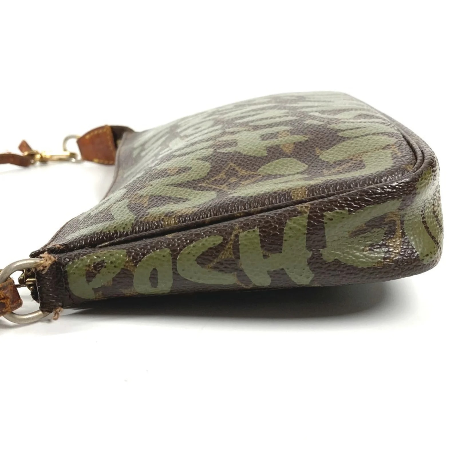 Louis Vuitton Graffiti Pochette 4