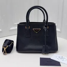 Prada — Prada Galleria Classic — Handbag — resale