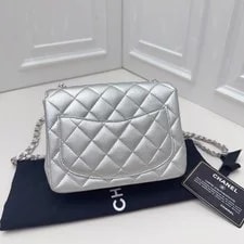 Chanel Classic Flap Chain Crossbody Classic 2