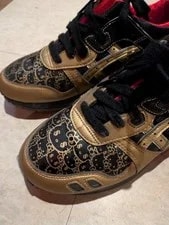 Asics X Hello Kitty Gel Lyte 3 III 2009 US 7 8.5 Sanrio gl3 2