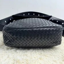 Bottega Veneta BV Regular Messenger Crossbody 2