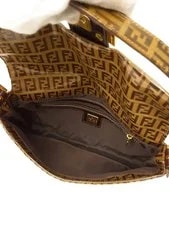 Fendi Mamma Bucket 26424 #TB2890 3