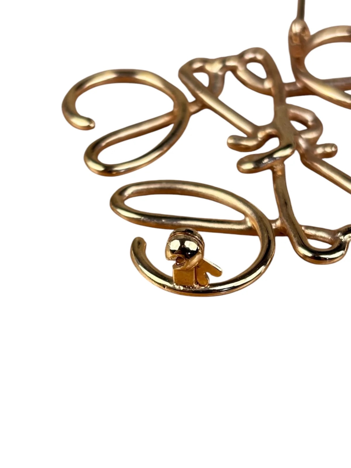 Loewe Brooch 4