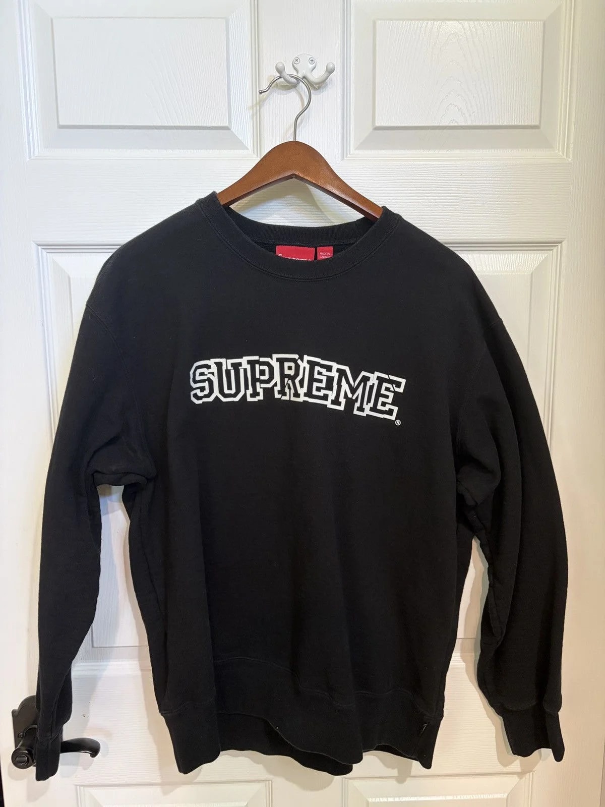 Supreme — Supreme Crewneck — streetwear — resale