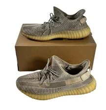 Yeezy — Yeezy Boost 350 V2 Non Reflective Size 13 With Box 2018 — Sneaker — resale