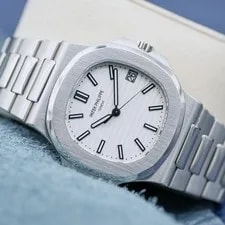 Patek Philippe Nautilus 5711/1A-011 White Dial 2017 Box & Papers 2