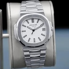 Patek Philippe Nautilus 5711/1A-011 White Dial 2017 Box & Papers 3