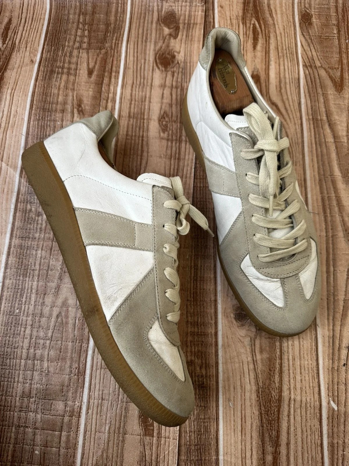 Maison Margiela — Maison Margiela Replica GAT / Lowtop Sneaks — Sneaker — resale