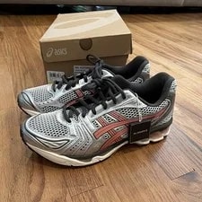 Asics — Asics GEL-Kayano 14 Low Top Lace-Up Running Shoe 7.5/ 9 — Sneaker — resale