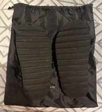 Yeezy Slide HQ6447 ’s Size 9 Good Condition With Box 3