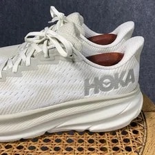 Hoka Clifton 9 Running Shoes 9 D GTX Gore Tex Excellent 2