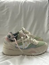 Saucony — Size 9.5 - Saucony 6000 Stoney Creek — Sneaker — resale