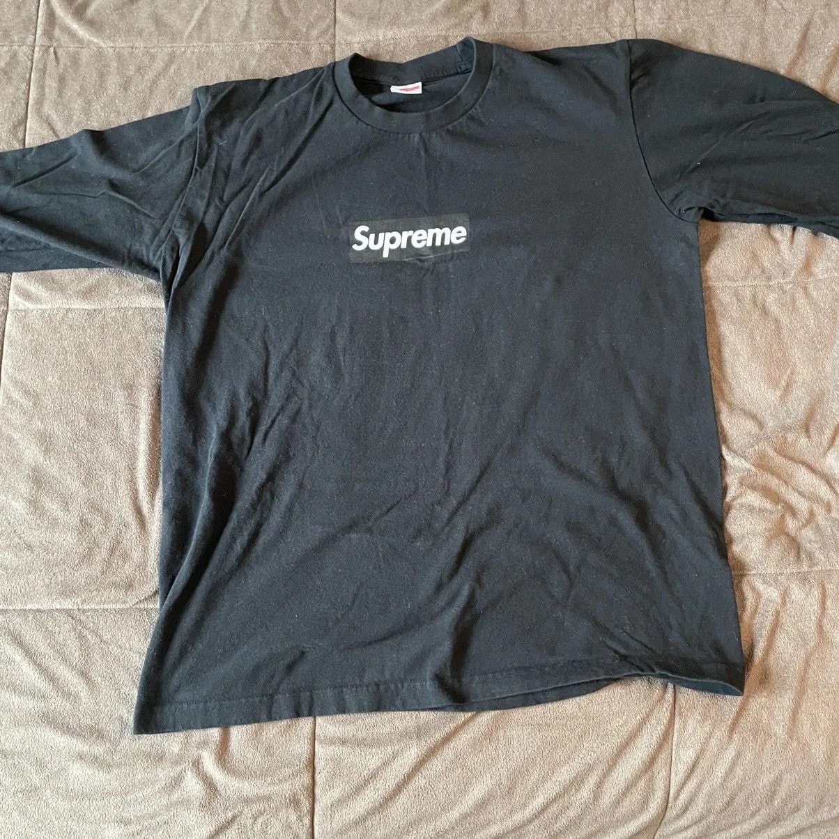 Supreme — Supreme Box Logo Long Sleeve Shirt — streetwear — resale